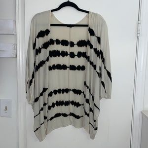 Aakaa Tie Dye Kimono